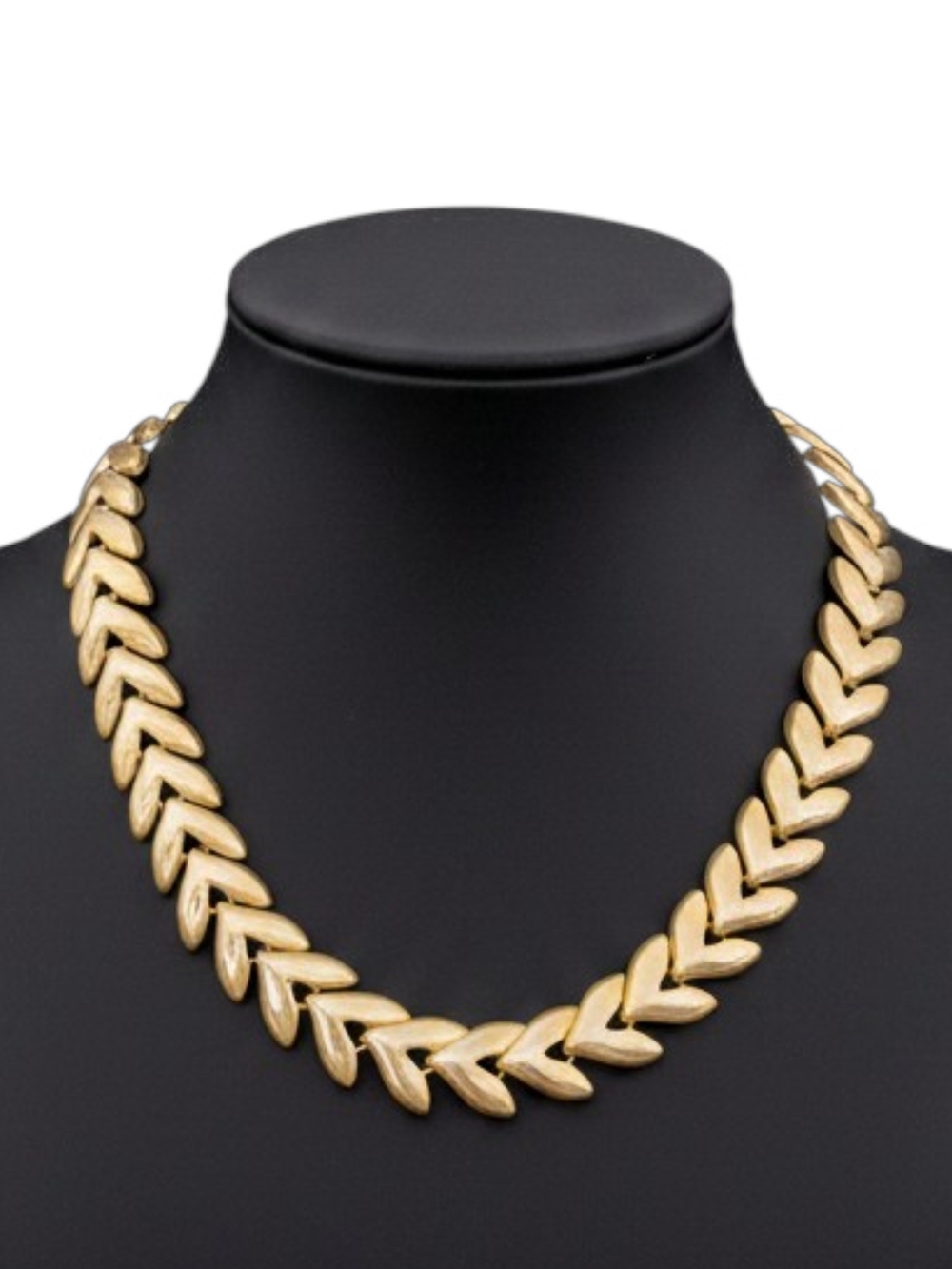 Vintage Avon Gold Tone Interlocking Chevron Heart Statement Collar Necklace 16"